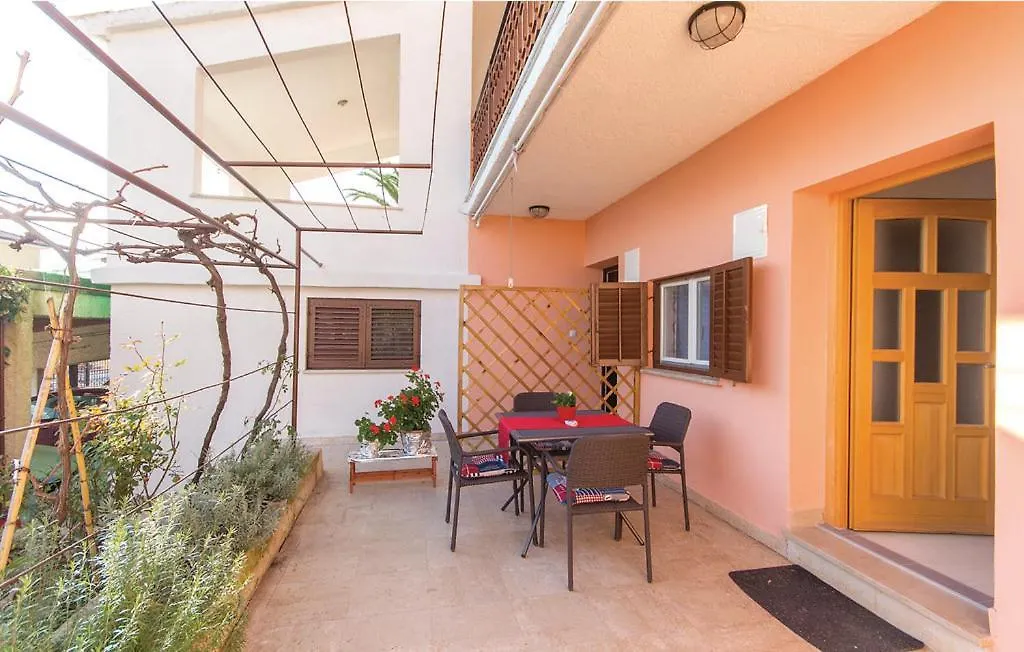 Mirjana Apartment Pjescana Uvala Croatia