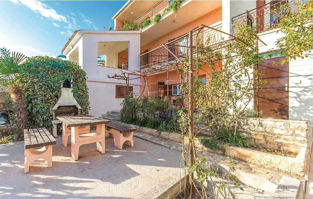 Mirjana Apartment Pjescana Uvala